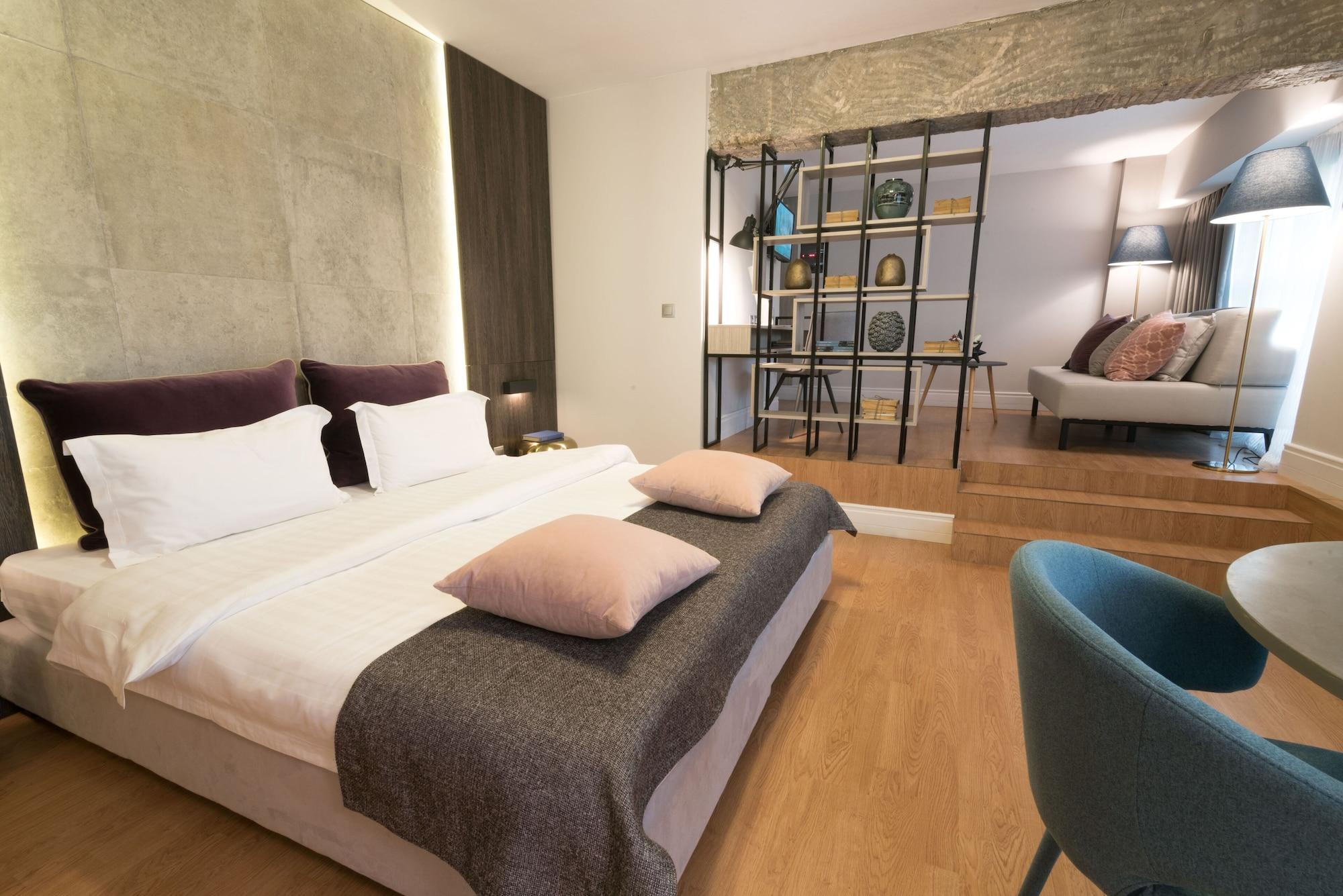 47 Luxury Suites Атина Екстериор снимка