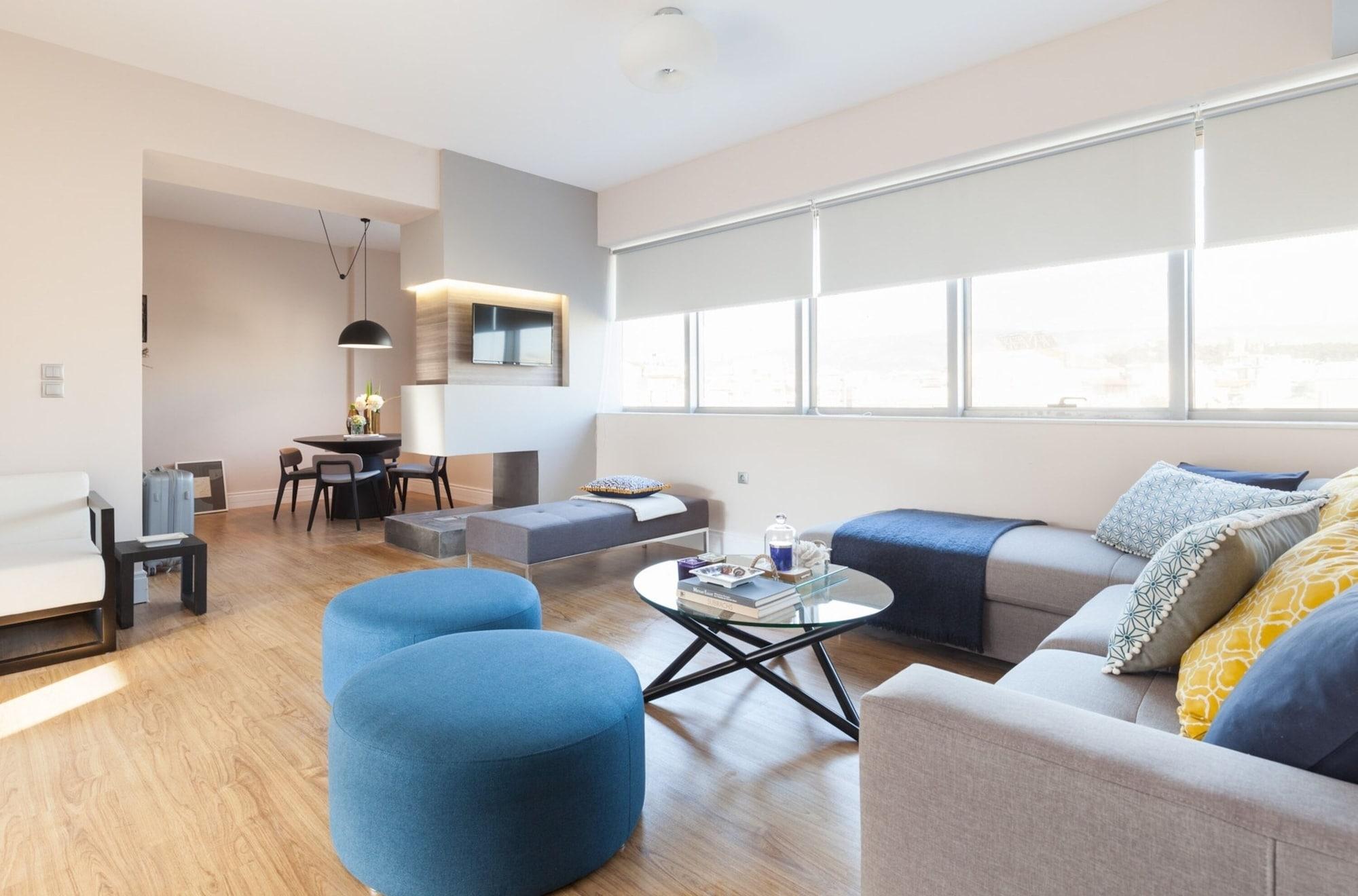 47 Luxury Suites Атина Екстериор снимка