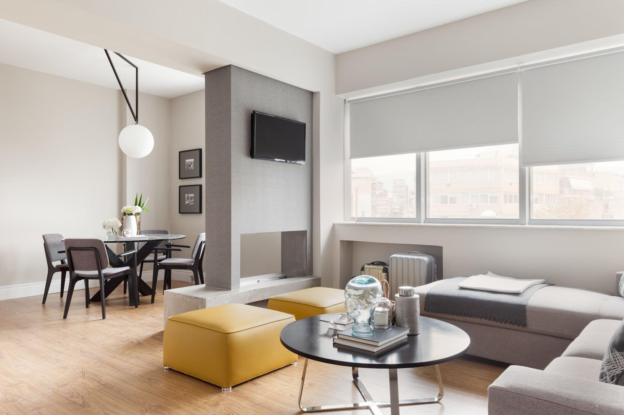 47 Luxury Suites Атина Екстериор снимка