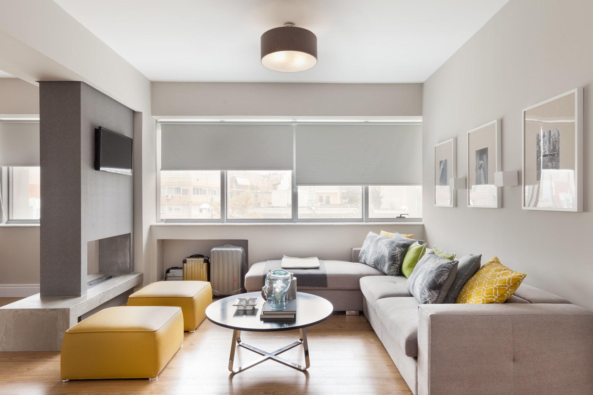 47 Luxury Suites Атина Екстериор снимка