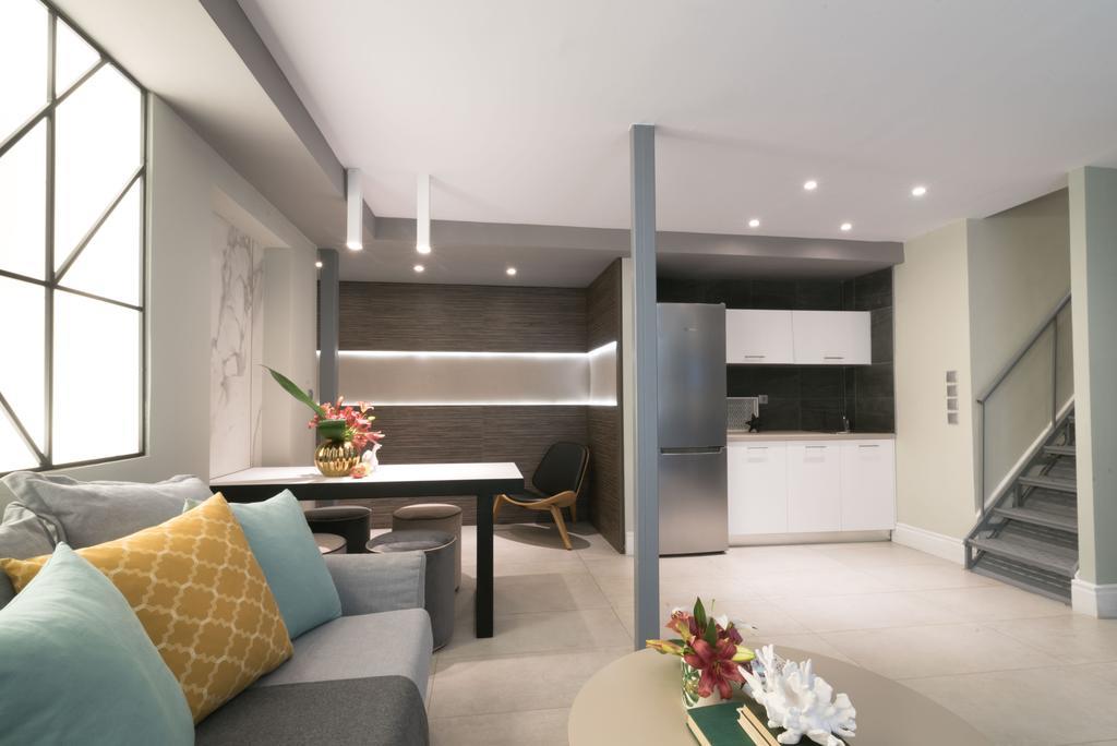 47 Luxury Suites Атина Екстериор снимка