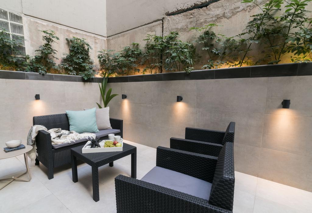 47 Luxury Suites Атина Екстериор снимка