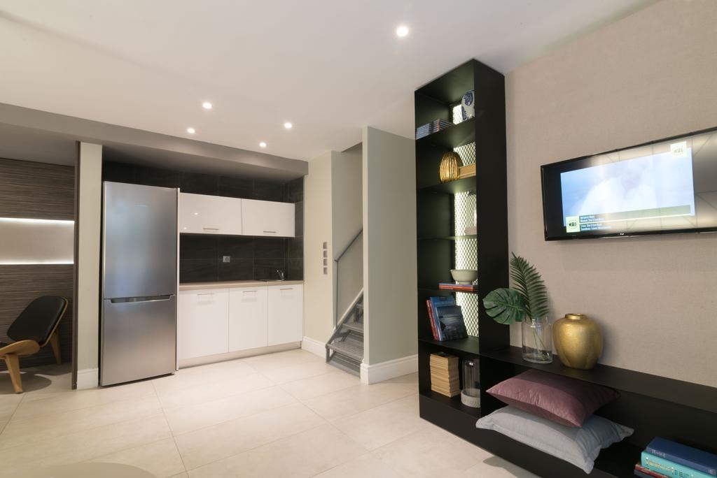 47 Luxury Suites Атина Екстериор снимка