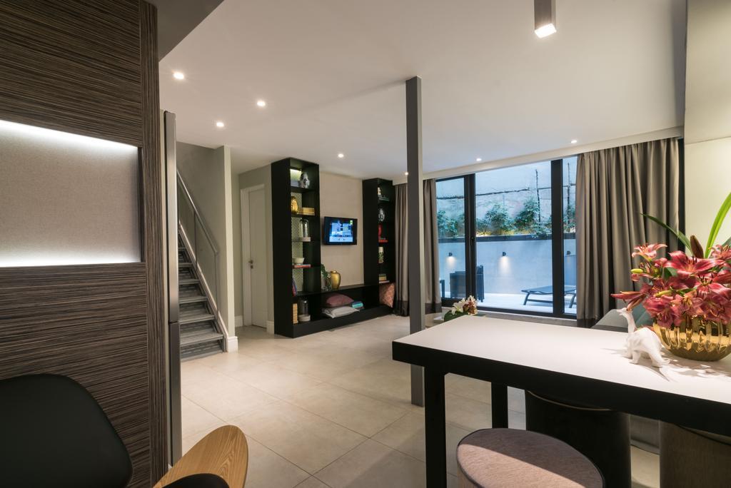47 Luxury Suites Атина Екстериор снимка